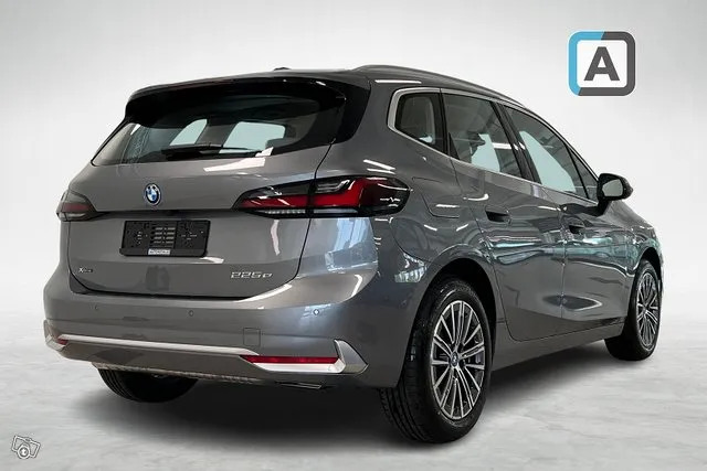 BMW 225 U06 Active Tourer 225e xDrive Charged Edition Luxury Image 2