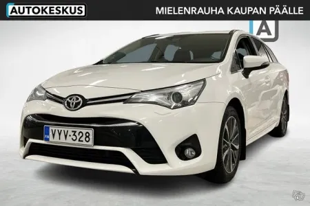 Toyota Avensis 2,0 D-4D Active Touring Sports * Navi / Peruutus kamera *