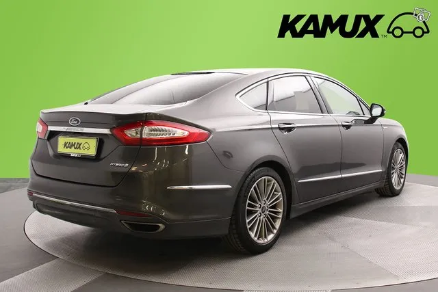 Ford Mondeo 2,0 187hv Hybrid eCVT Vignale HEV 4-ovinen / Webasto / Ilmastoidut penkit / Keyless / Image 4